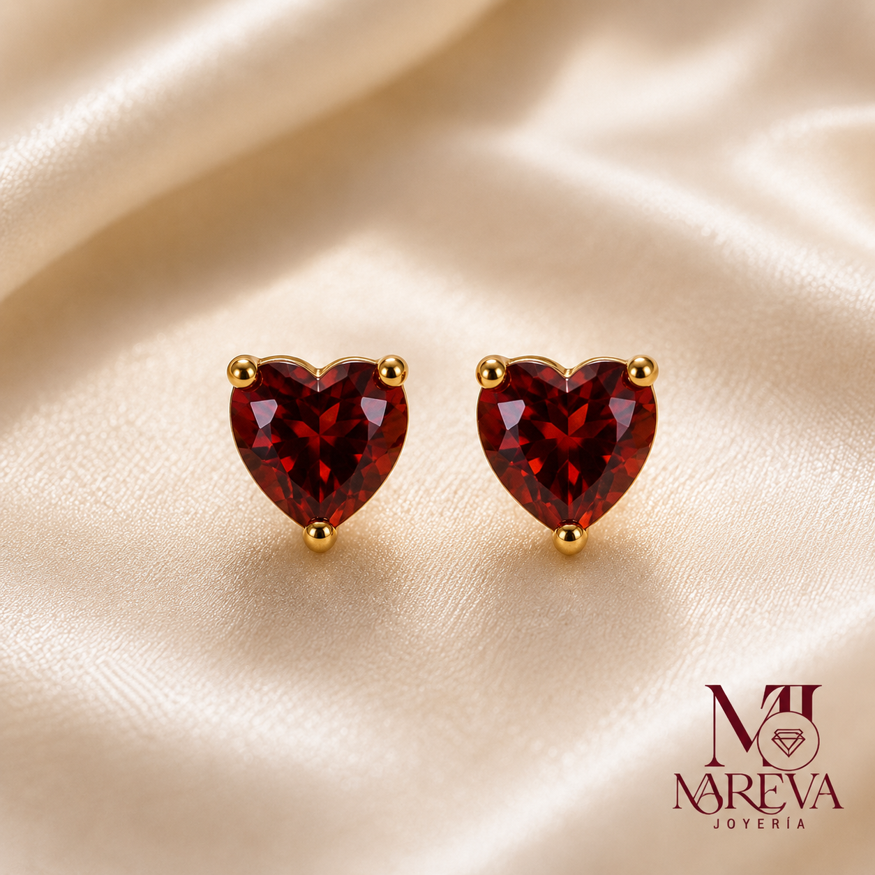PAR ARETES CORAZÓN ROJO - DOBLE BAÑO DE ORO